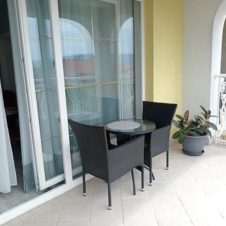 Ana Rooms Veglia Exterior foto