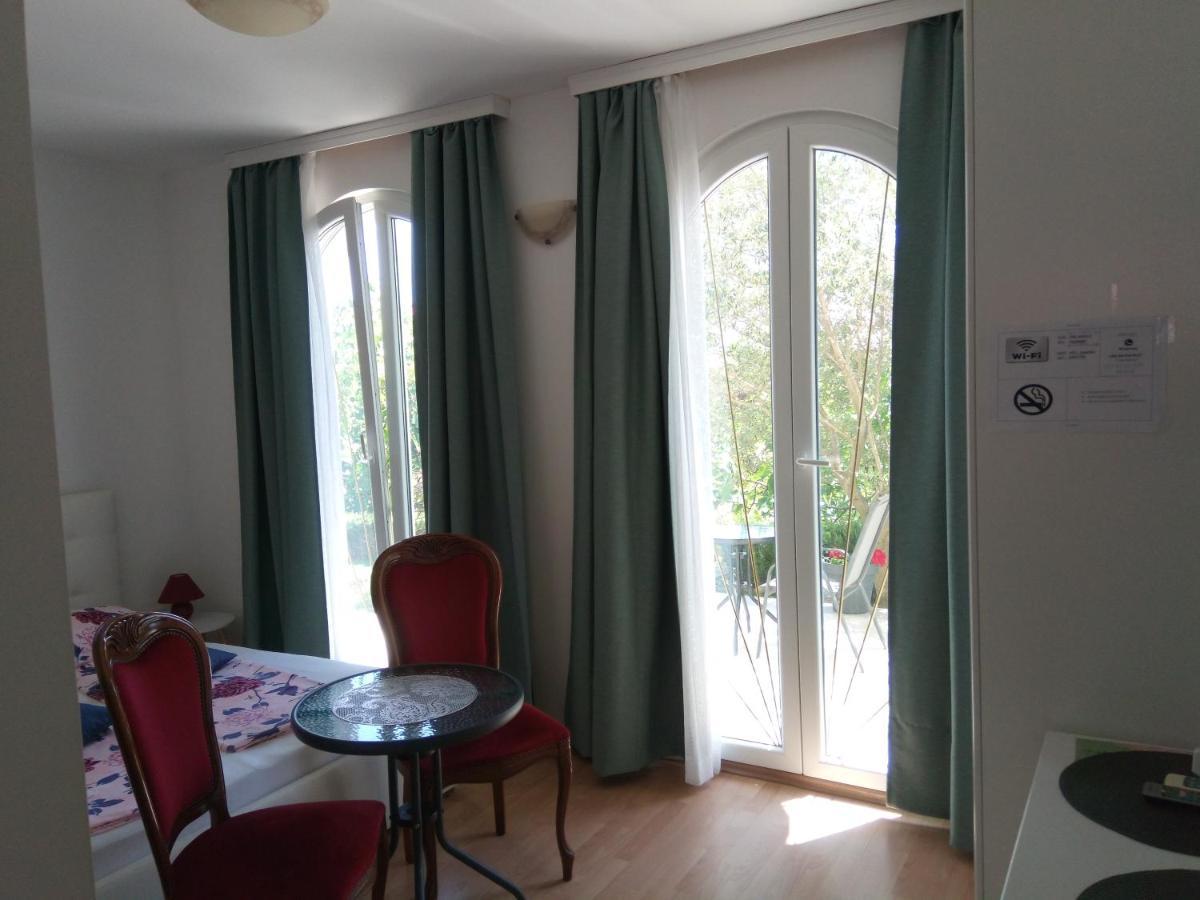 Ana Rooms Veglia Exterior foto